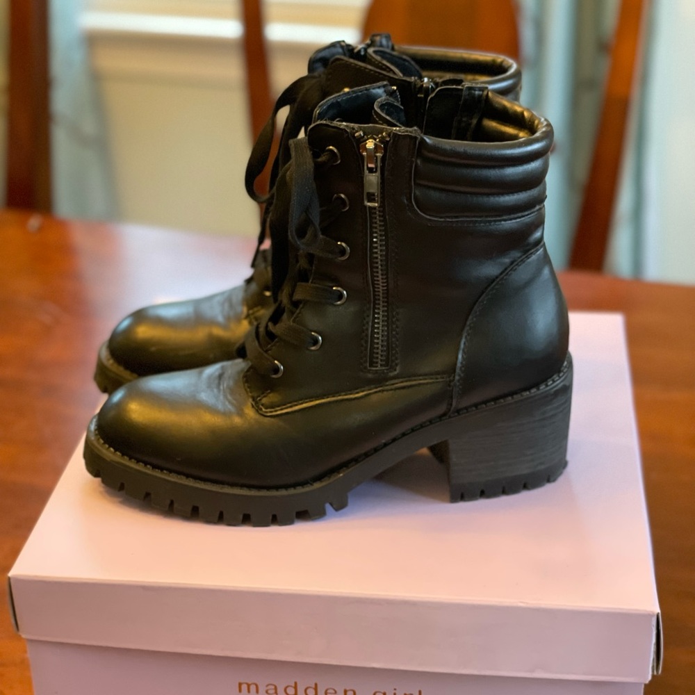 EUC Madden Girl Boots